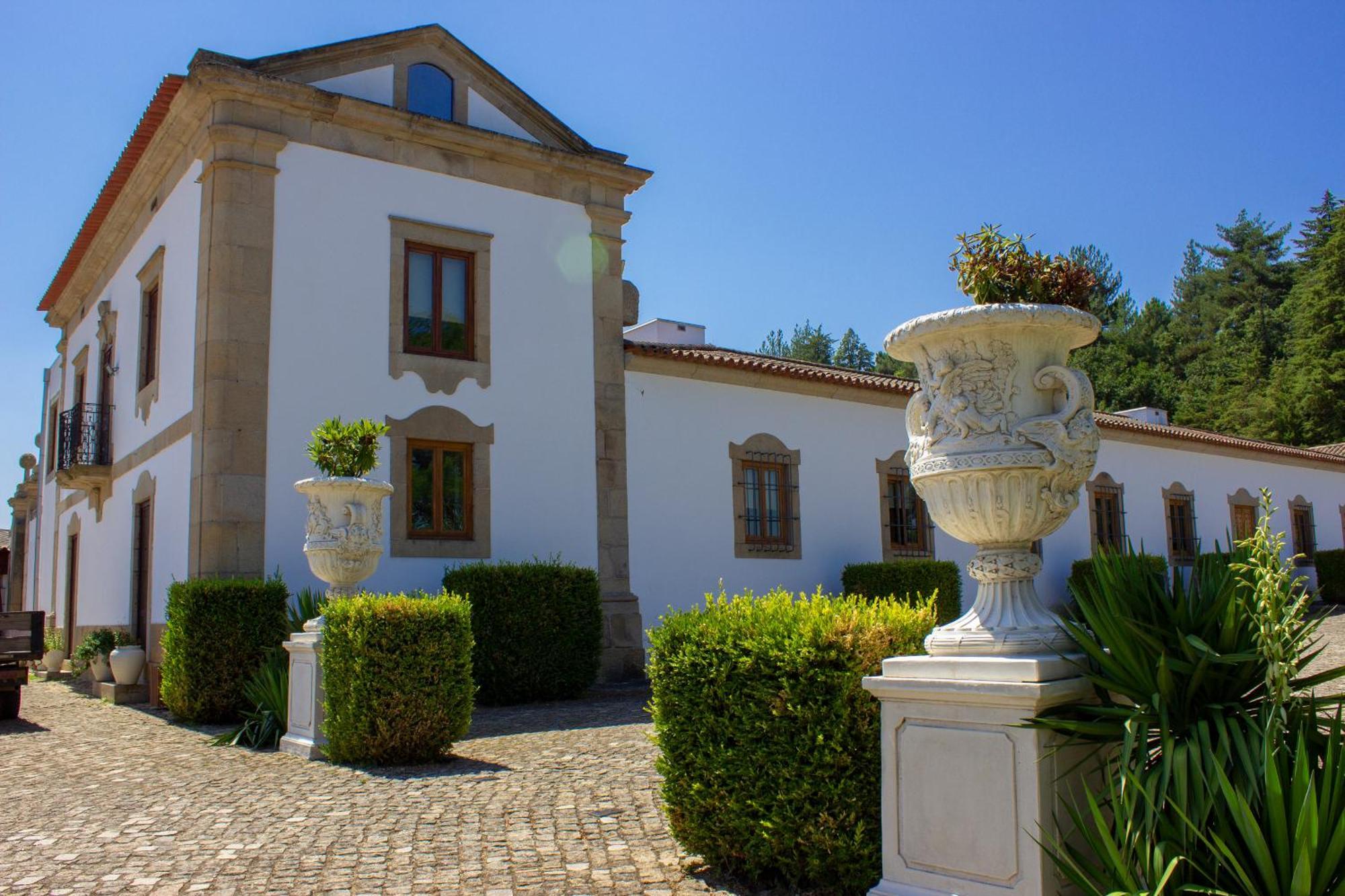 Hotel Rural Casa De Samaioes Кавес Екстериор снимка