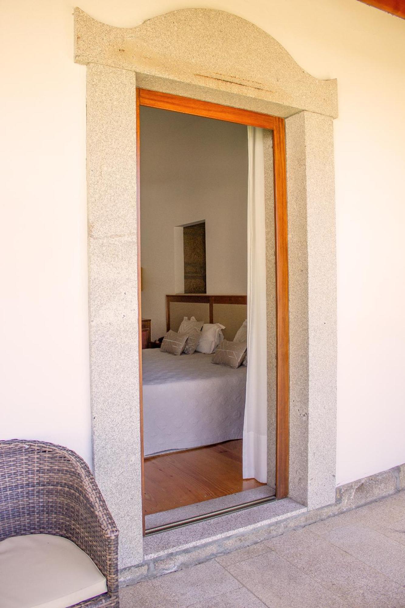 Hotel Rural Casa De Samaioes Кавес Екстериор снимка